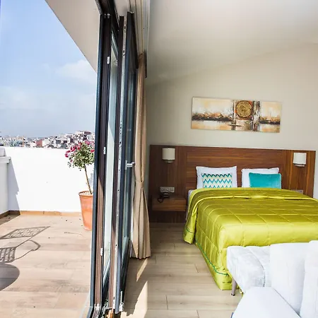 Hotel The White Orient 4*