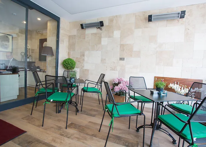 ذا وايت أورينت اسطنبول