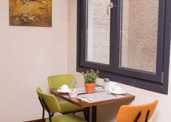 ذا وايت أورينت 4*