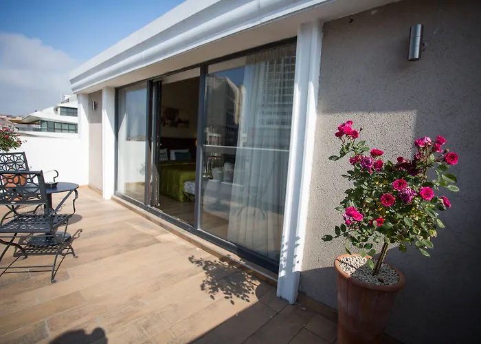 ذا وايت أورينت اسطنبول