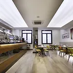 The White Orient Стамбул