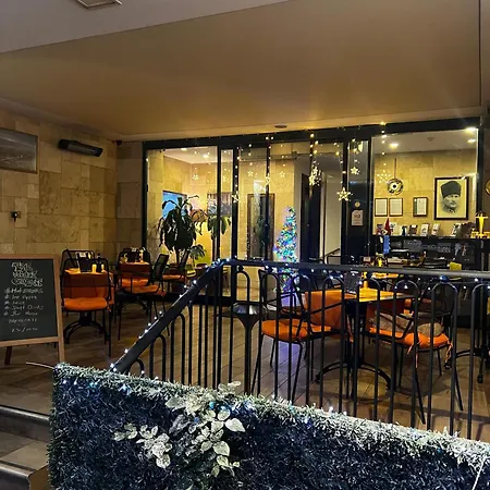 The White Orient 4*