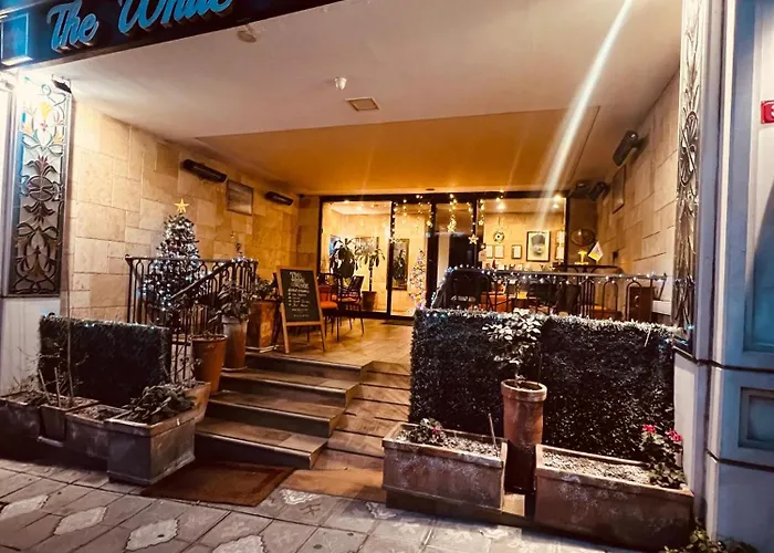 The White Orient ホテル 4*