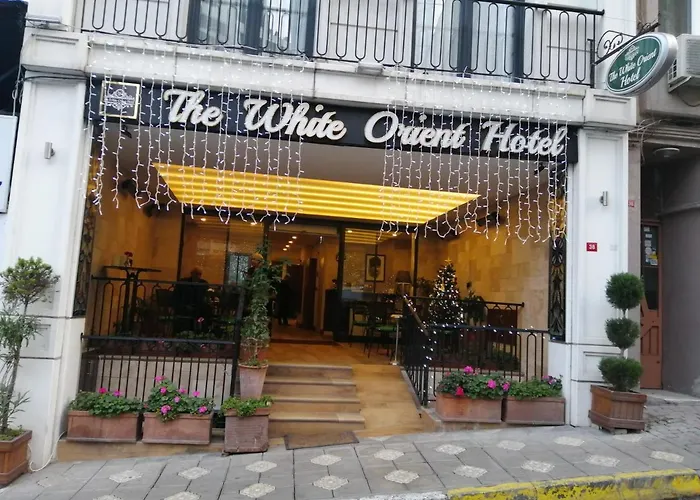 The White Orient ホテル 4*