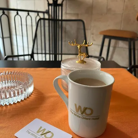 The White Orient Ξενοδοχείο 4*