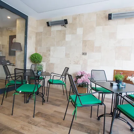 The White Orient Κωνσταντινούπολη